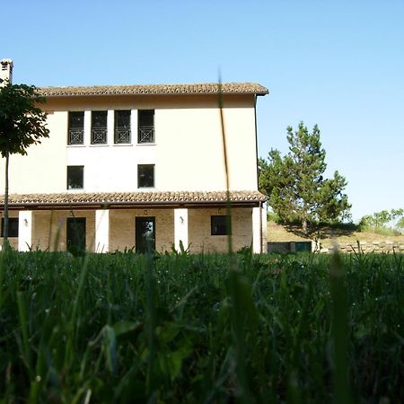 Agriturismo La Casa Del Vecchio Mulino Villa Carassai Eksteriør bilde