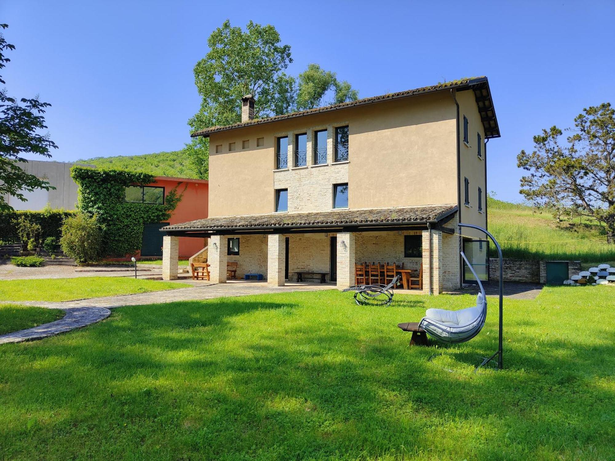 Agriturismo La Casa Del Vecchio Mulino Villa Carassai Eksteriør bilde