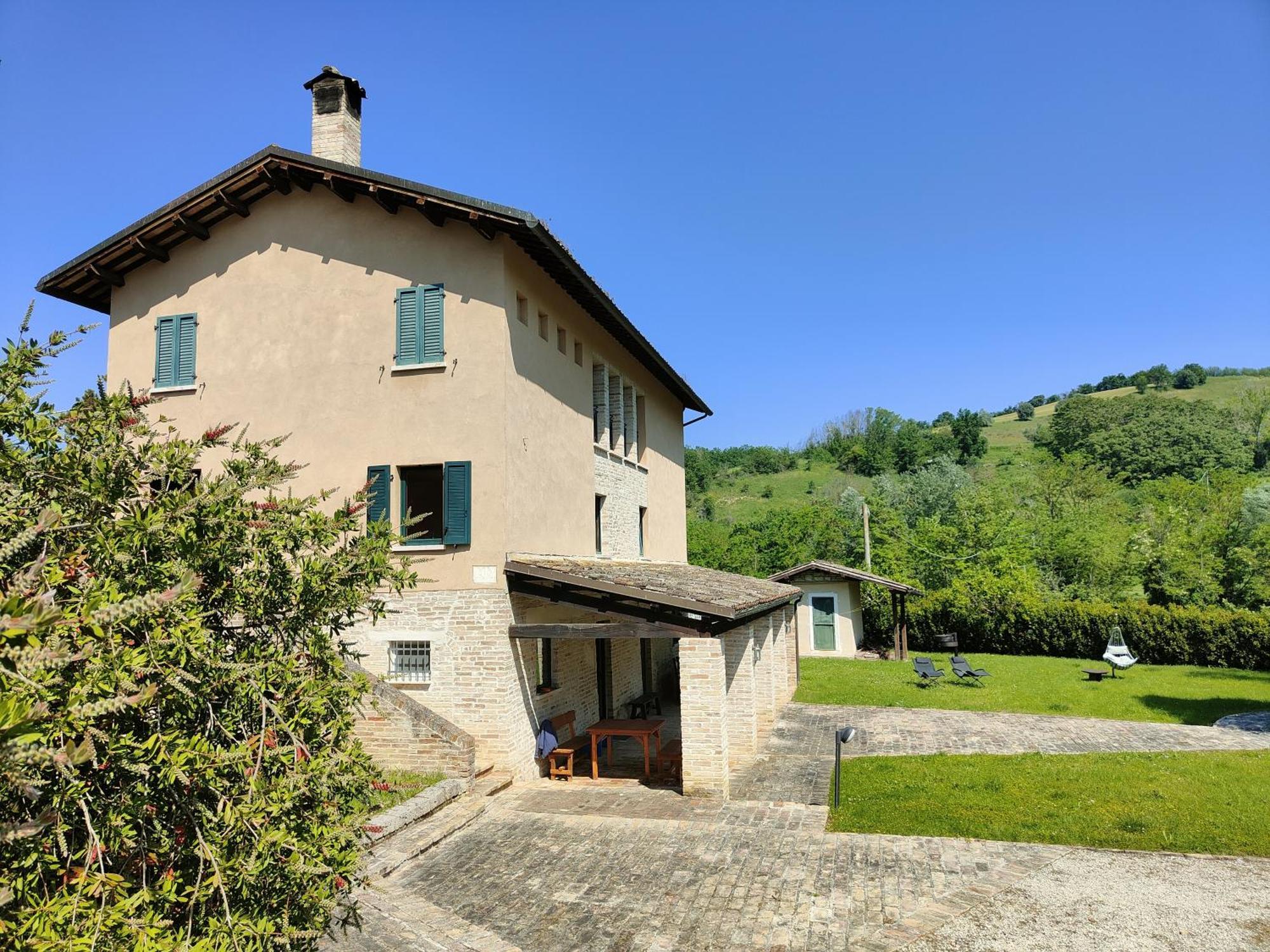 Agriturismo La Casa Del Vecchio Mulino Villa Carassai Eksteriør bilde