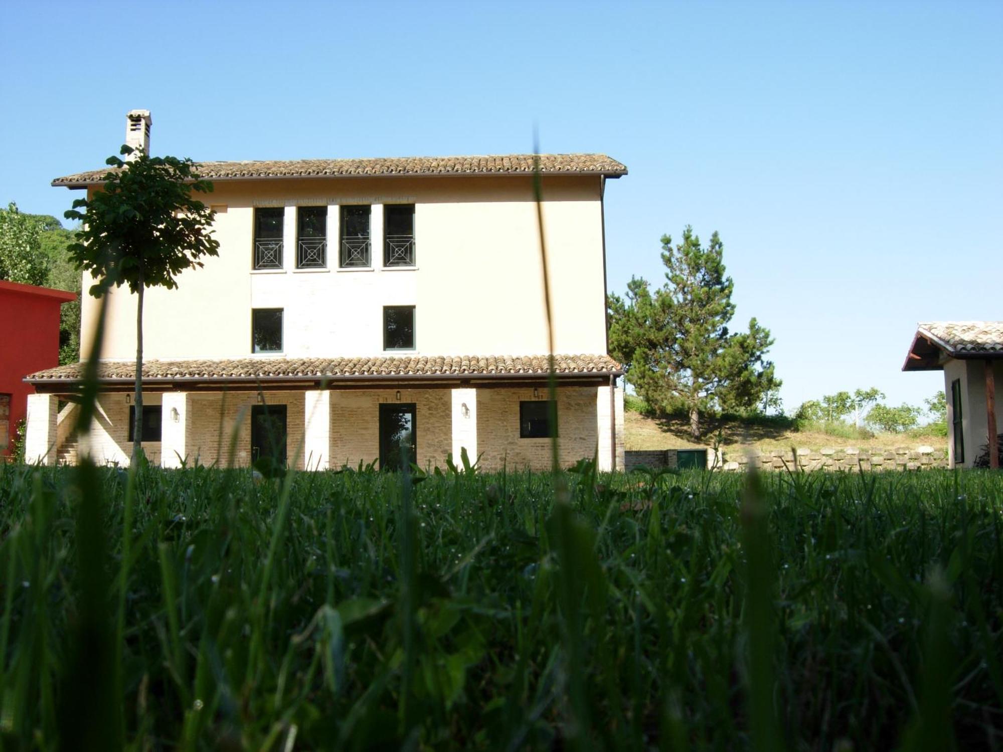 Agriturismo La Casa Del Vecchio Mulino Villa Carassai Eksteriør bilde